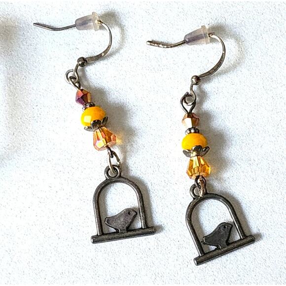 FASHION JEWELRY-DANGLY EARRINGS-Various Designs-Pierced Ears-LOT OF 9 SETS - Picture 11 of 12